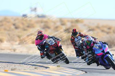 media/Jan-10-2025-CVMA Friday Practice (Fri) [[489e0da257]]/Group 4 and Trackday/Session 4 (Turn 16)/